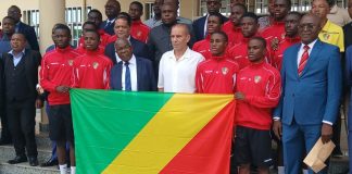 Monde/Football : Les Diables Rouges U15 reçoivent le drapeau national avant leur rencontre avec le Qatar